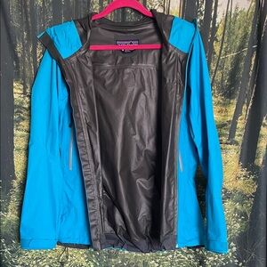 Patagonia Women's Blue Rain Jacket